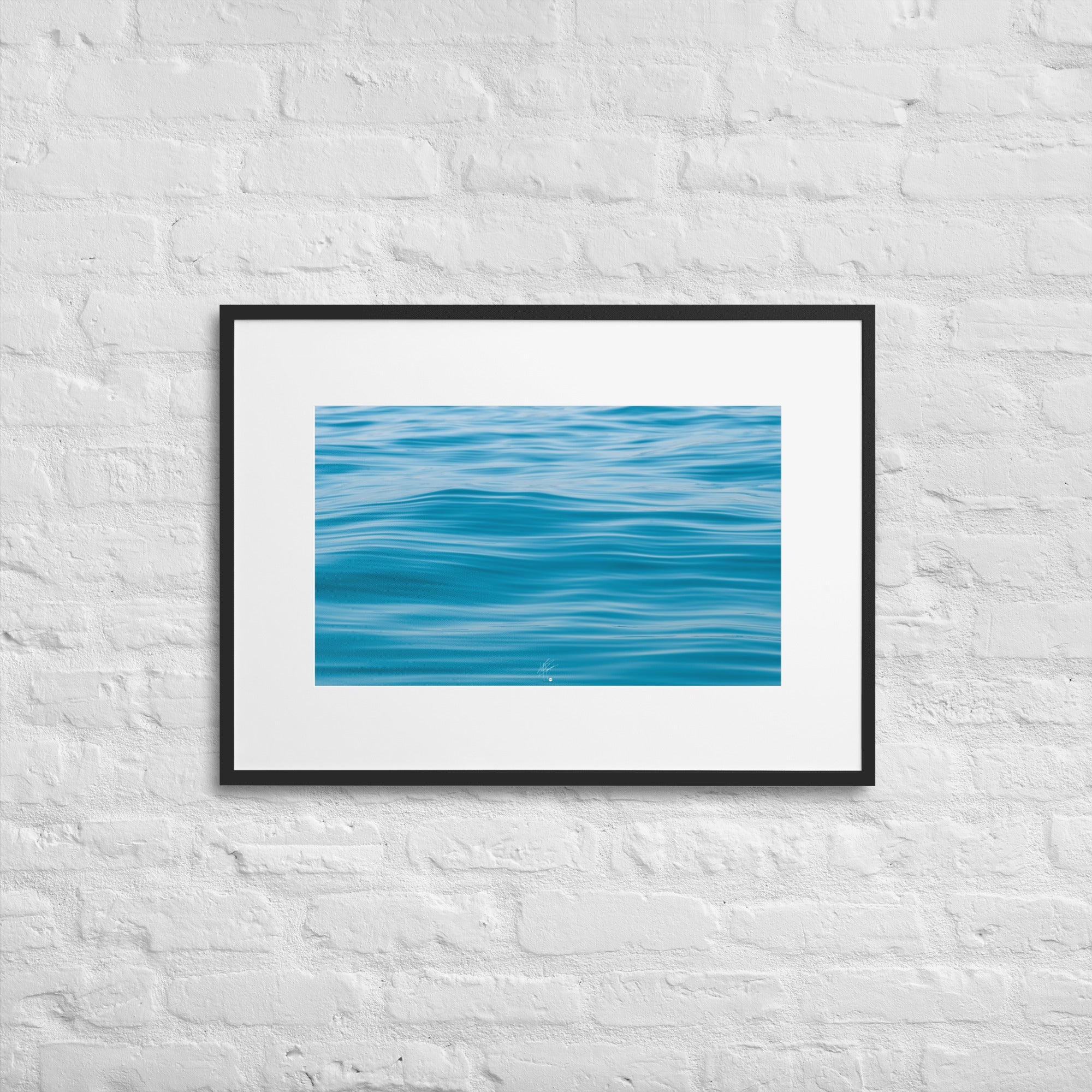 Poster encadré 'Tableau d'art liquide' montrant les formes captivantes et les mouvements fluides de l'eau.