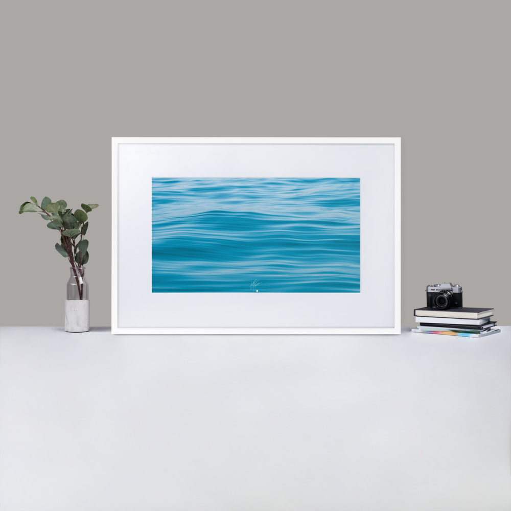 Poster encadré 'Tableau d'art liquide' montrant les formes captivantes et les mouvements fluides de l'eau.