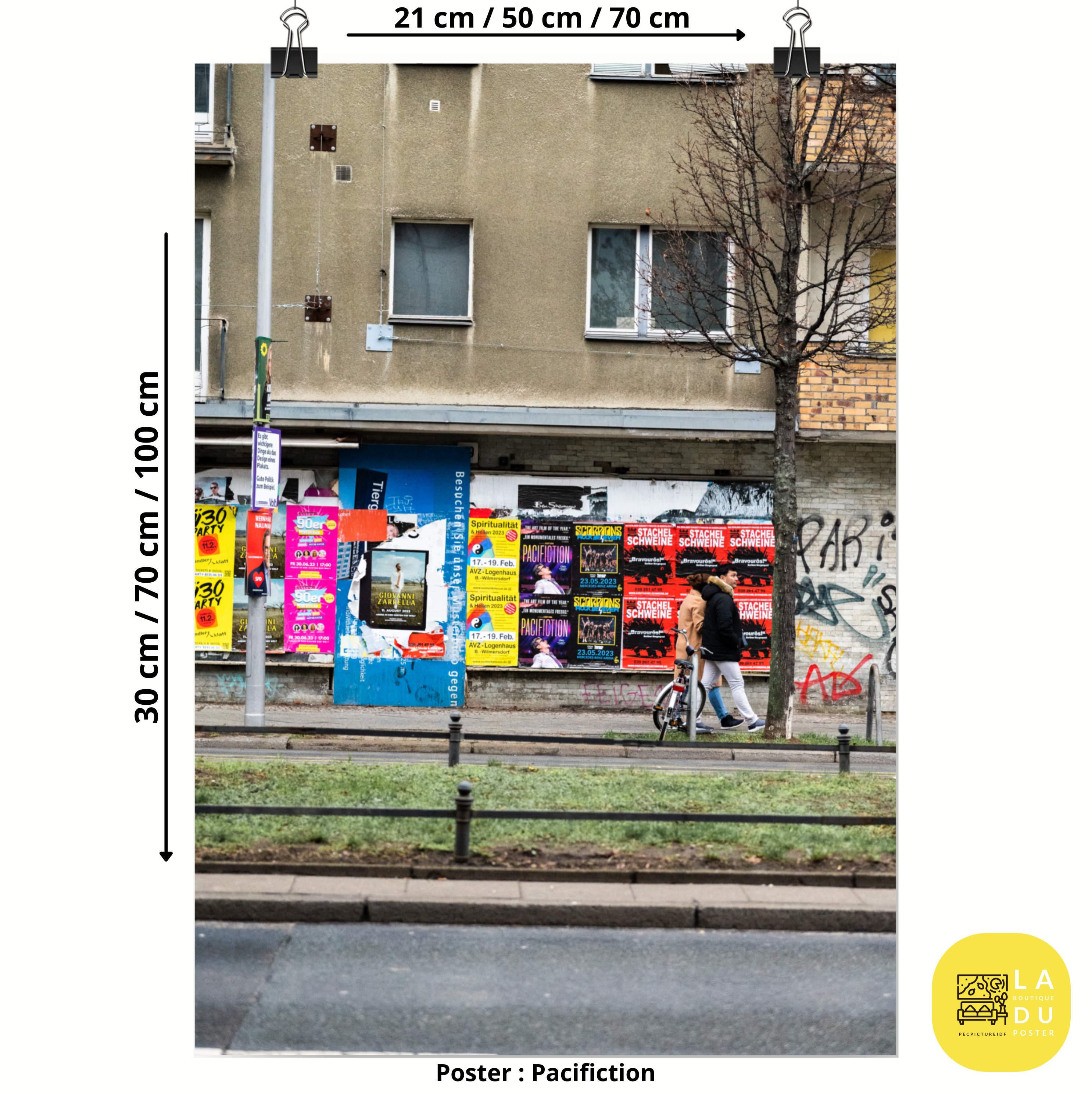 Poster mural - Pacifiction – Photographie de rue à Berlin – Poster photo, poster XXL, photographie murale et des posters muraux unique au monde. La boutique de posters créée par Yann Peccard un Photographe français.