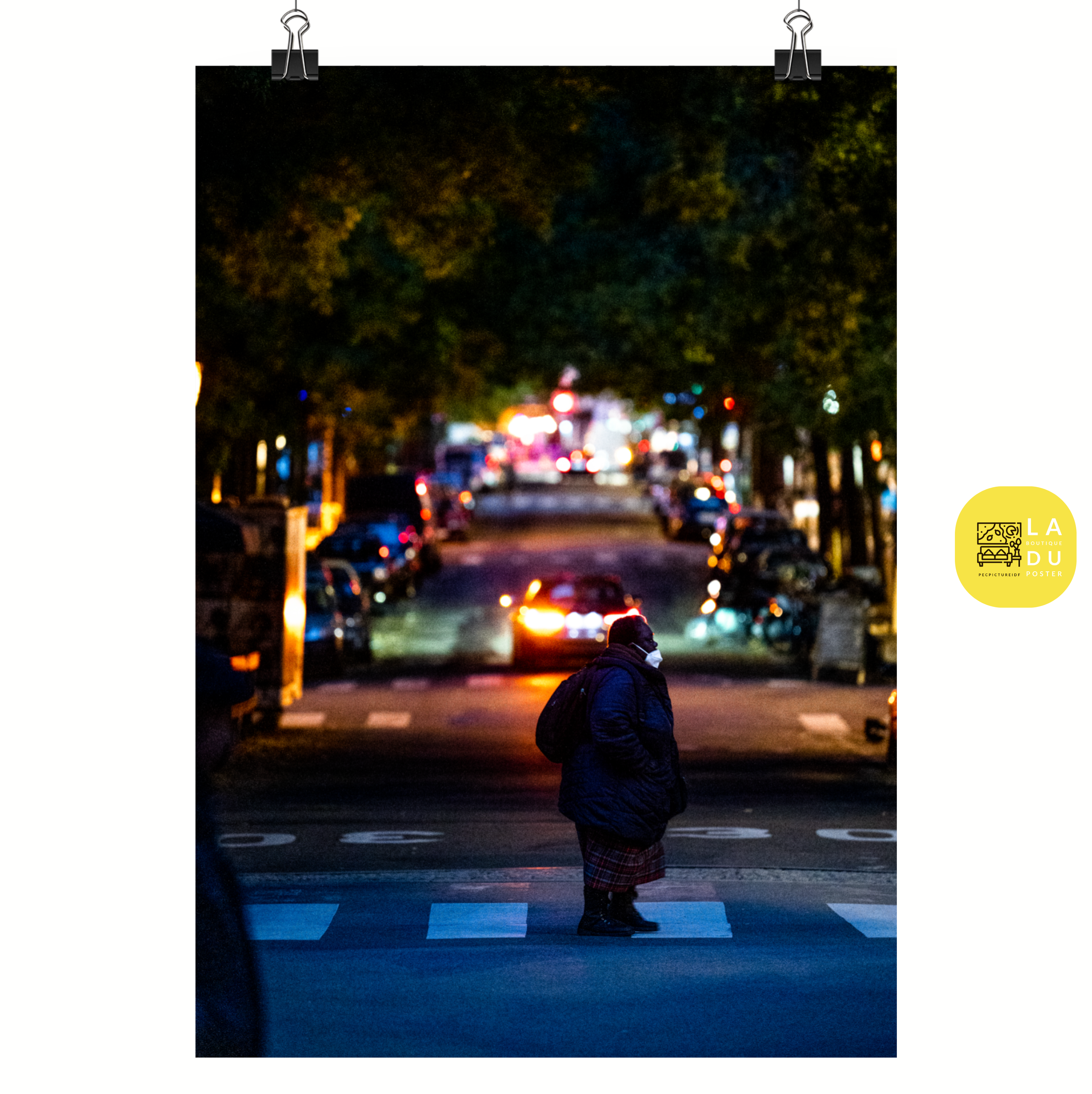 Poster mural - Passage piéton – Photographie de rue à Paris – Poster photo, poster XXL, photographie murale et des posters muraux unique au monde. La boutique de posters créée par Yann Peccard un Photographe français.
