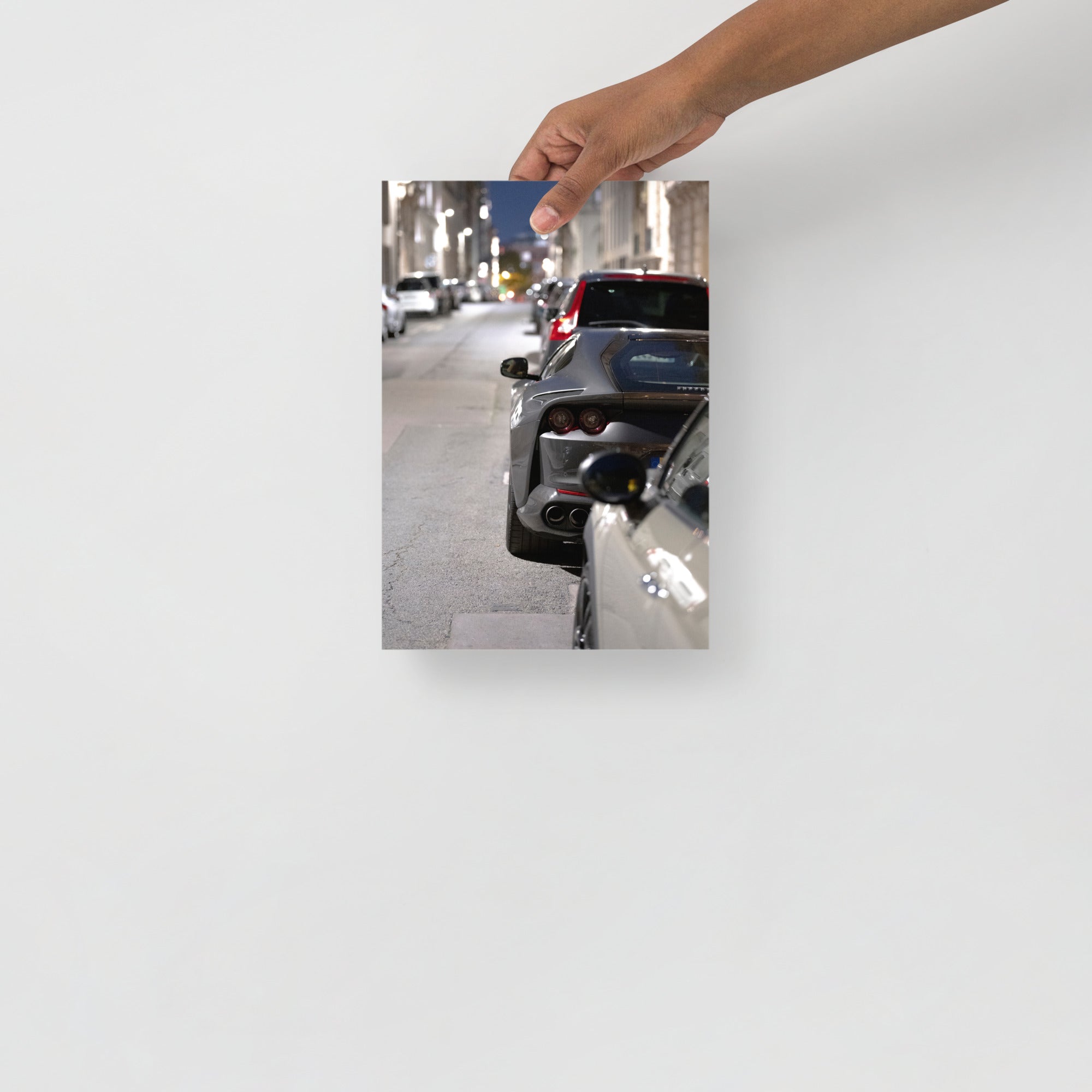 Poster mural - Ferrai Grise – Photographie de voiture – Poster photo, poster XXL, Photo d’art, photographie murale et des posters muraux des photographies de rue unique au monde. La boutique de posters créée par un Photographe français.