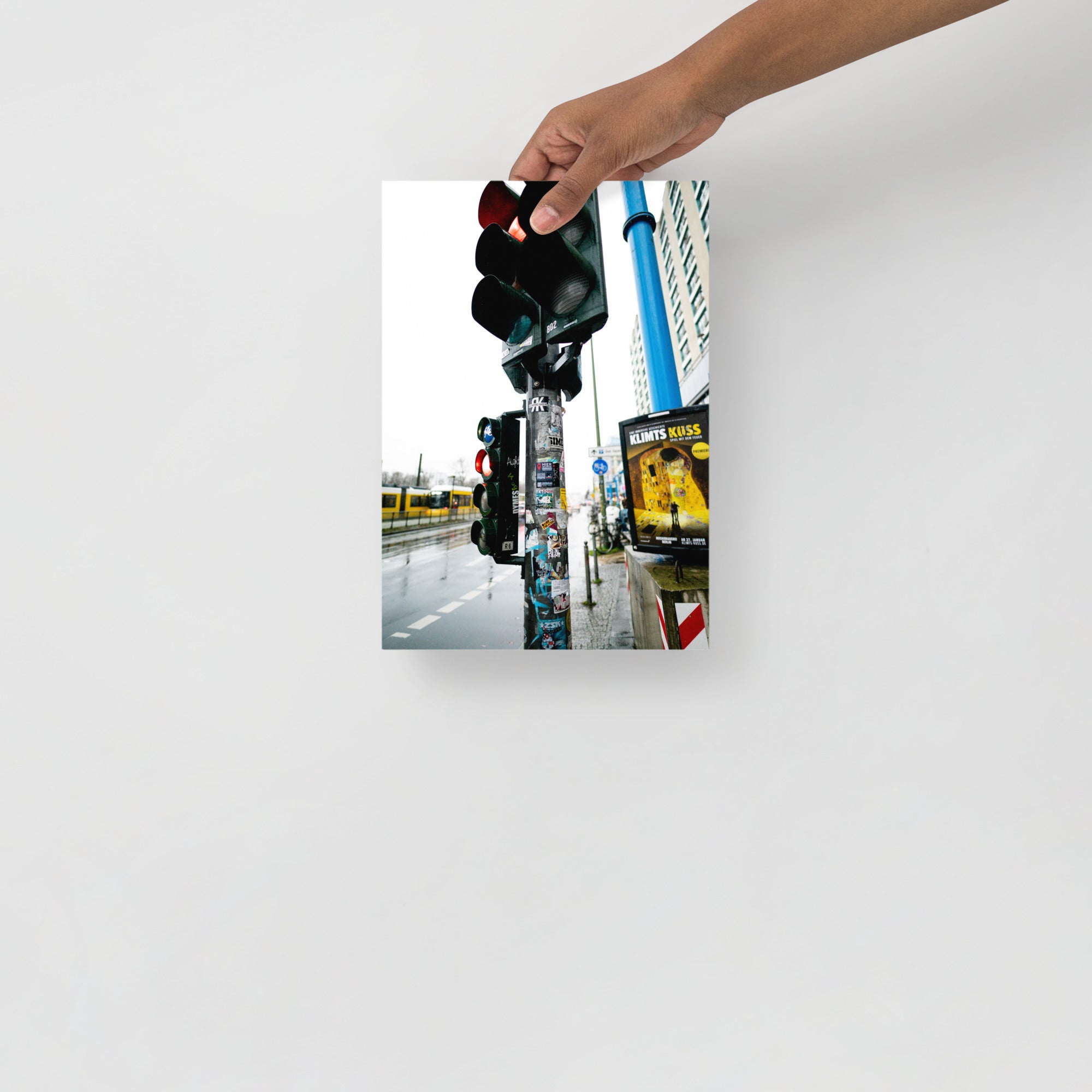 Poster mural - Art de rue N11 – Photographie de rue à Berlin – Poster photo, poster XXL, Photo d’art, photographie murale et des posters muraux e des photographies de rue unique au monde. La boutique de posters créée par un Photographe français.