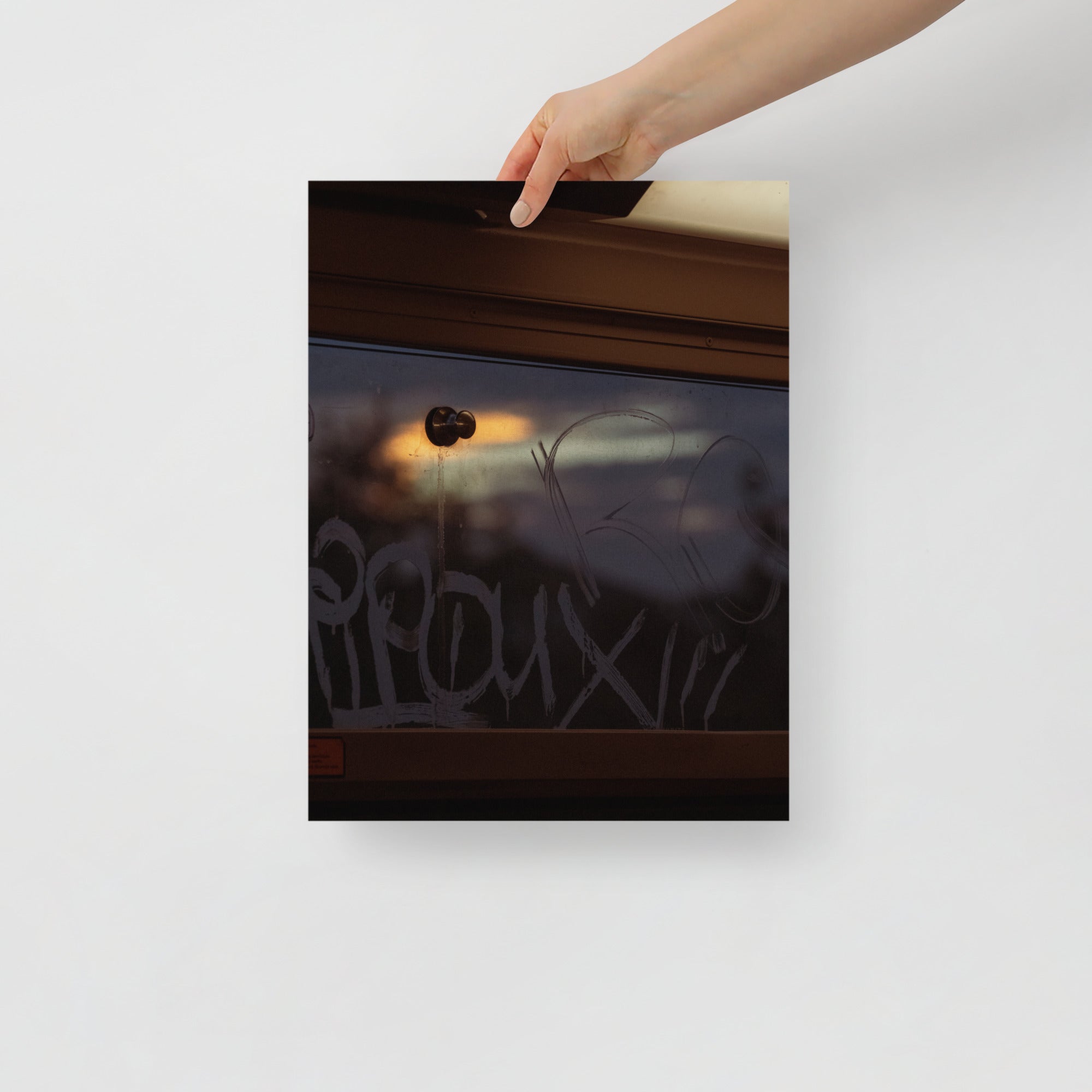 Poster mural - RER D – Photographie de train de banlieue – Poster photo, poster XXL, photographie murale et des posters muraux unique au monde. La boutique de posters créée par Yann Peccard un Photographe français.