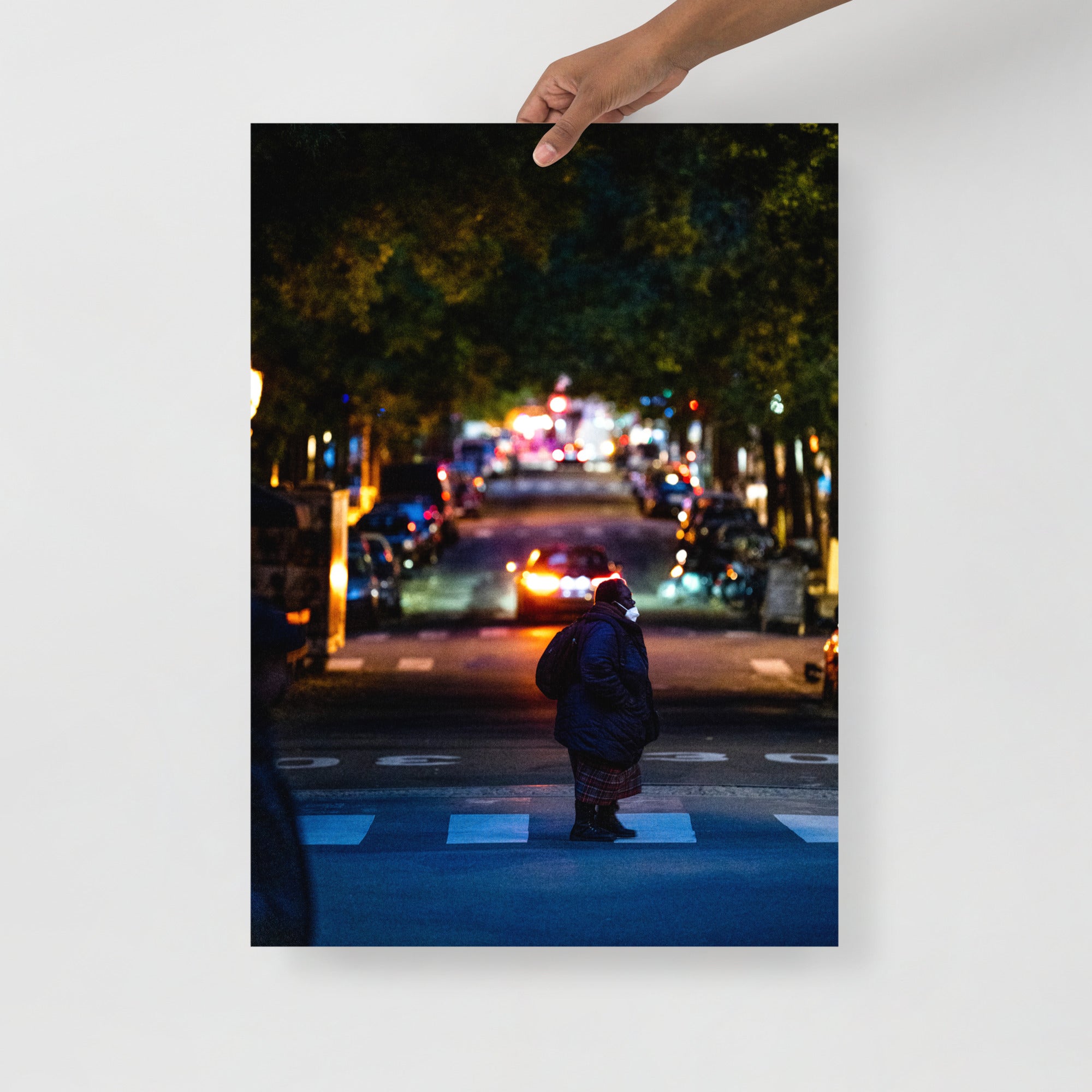 Poster mural - Passage piéton – Photographie de rue à Paris – Poster photo, poster XXL, photographie murale et des posters muraux unique au monde. La boutique de posters créée par Yann Peccard un Photographe français.