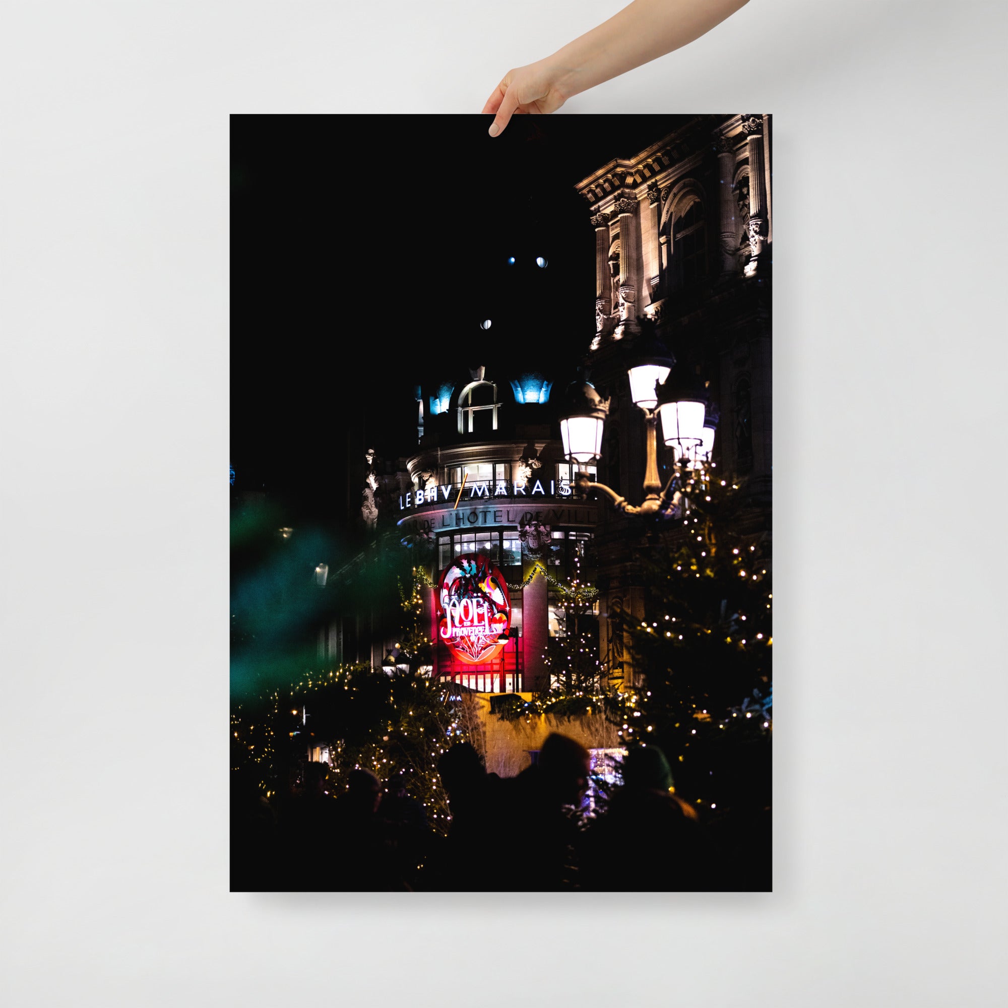 Poster mural - Noël BHV Marais – Photographie de Paris – Poster photo, poster XXL, photographie murale et des posters muraux unique au monde. La boutique de posters créée par Yann Peccard un Photographe français.