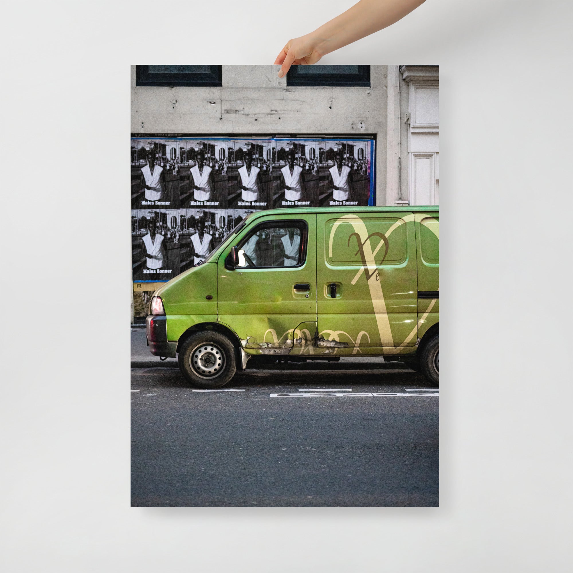 Poster mural - Le fleuriste – Photographie de rue à Paris – Poster photo, poster XXL, Photo d’art, photographie murale et des posters muraux des photographies de rue unique au monde. La boutique de posters créée par un Photographe français.