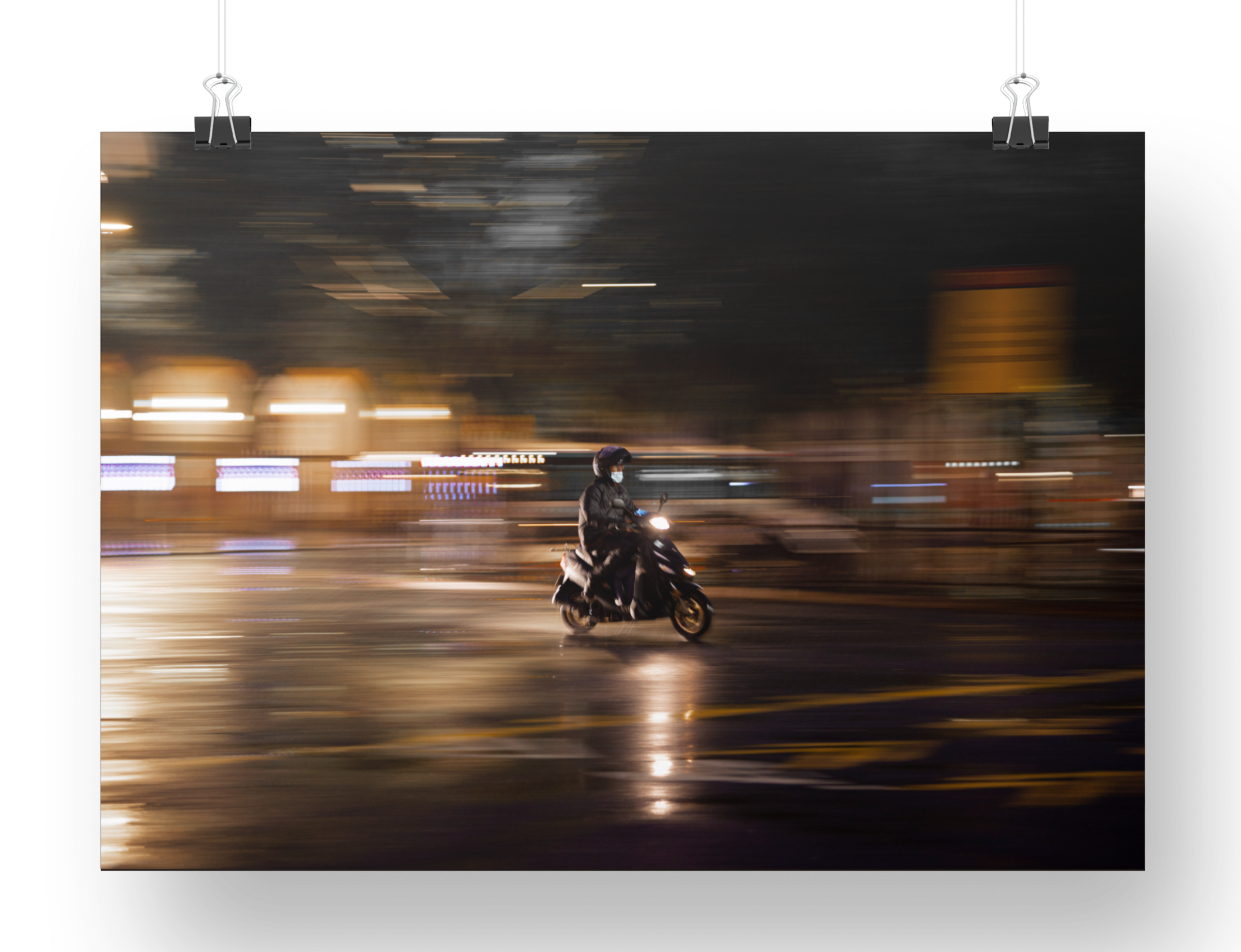 Mouvement dans la ville de nuit - Poster - La boutique du poster Français